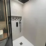 Avec Piscine *